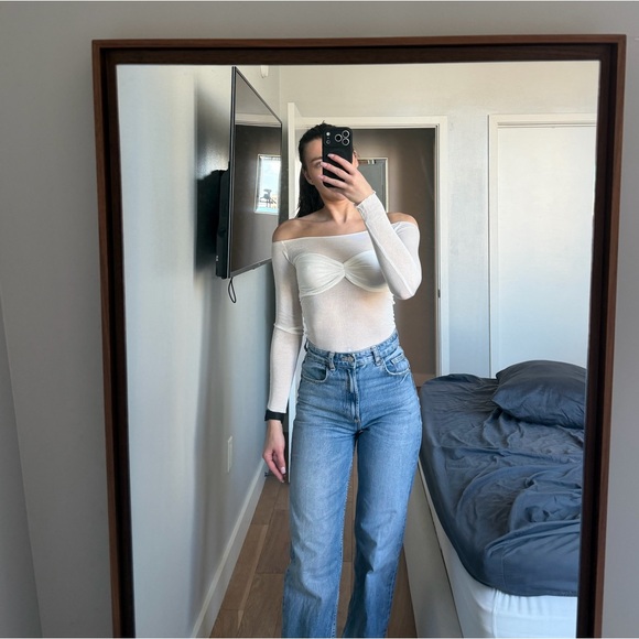 White top long sleeve - Picture 1 of 5